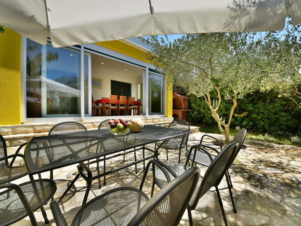 Villa Yellow House By Interhome Diklo Eksteriør billede
